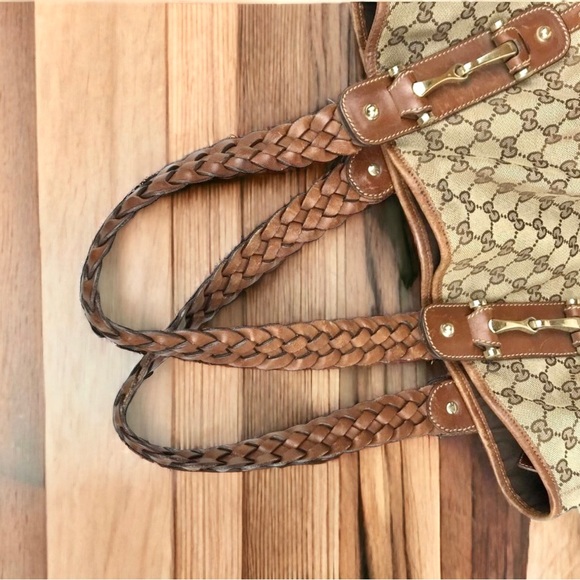 Authentic‼️ 🔥🔥GUCCI 🔥🔥Pelham Horsebit
Beige Canvas Bag Braided Leather. - Picture 5 of 10